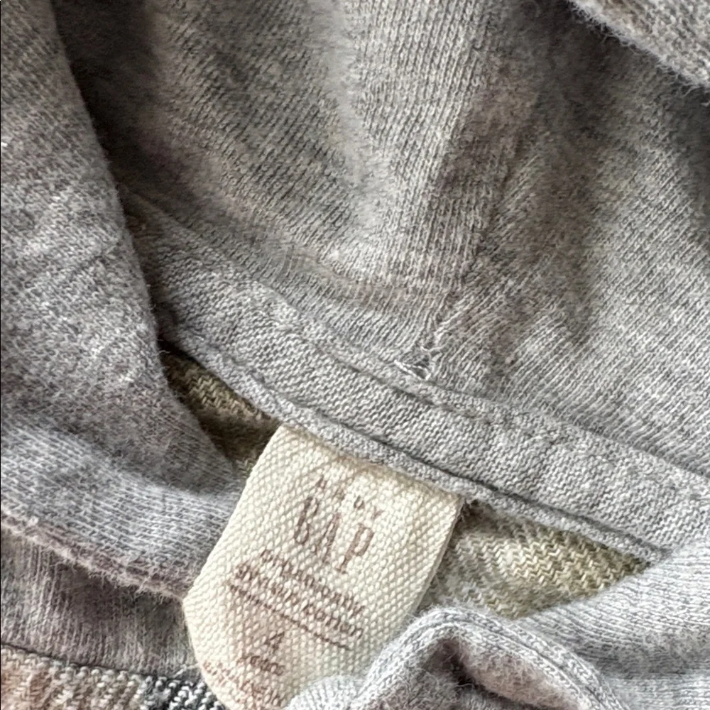 GAP Boys hooded shirt size 4